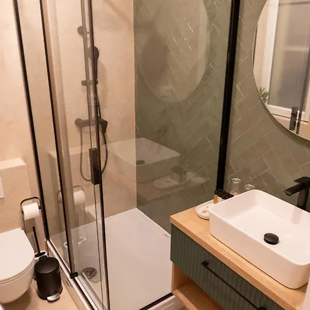 Neda Apartment Split